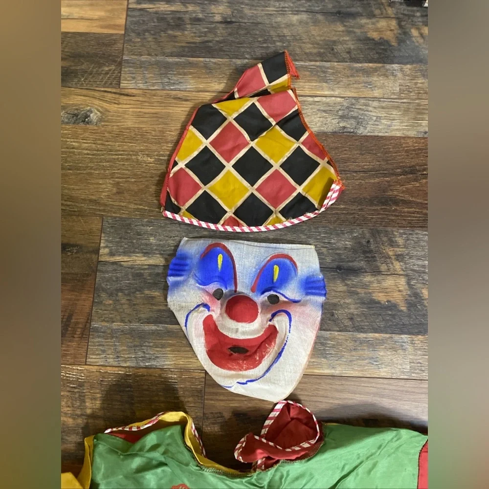 Vintage Masquerade Costume By Superb Halco Brand Clown Size Large Child 3 Piece